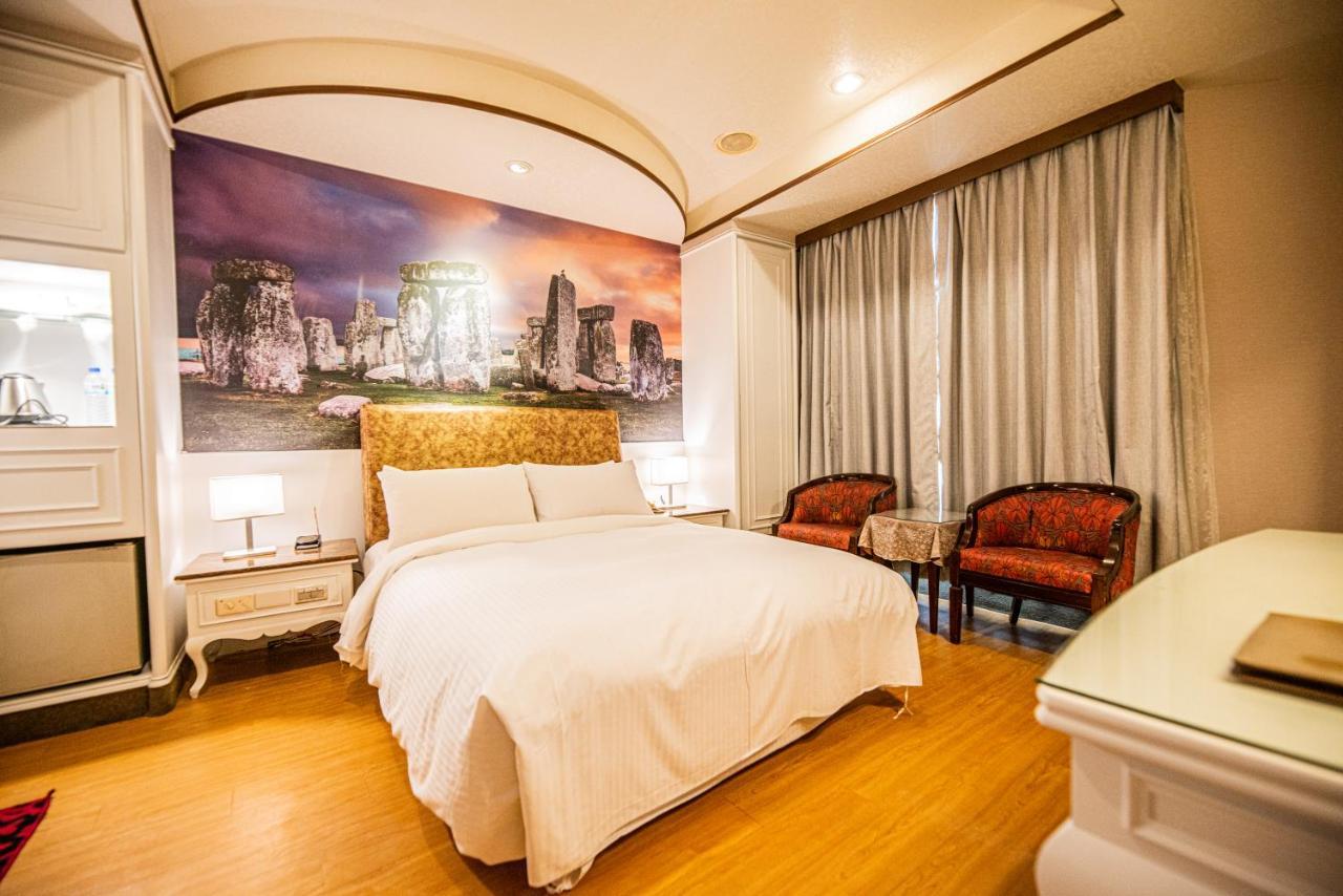 Wenpin Hotel - Pier 2 Kaohsiung Exterior foto